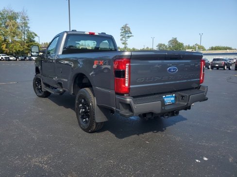 New 2026 Ford F250 4x4 Regular Cab Super Duty image 5