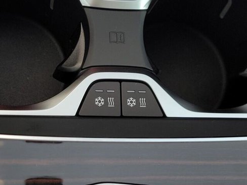 New 2026 BMW X7 xDrive40i w/ Executive Package image 27