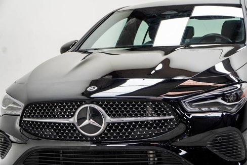 Used 2025 Mercedes-Benz CLA 250 w/ Exclusive Package image 2