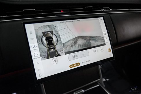 Used 2024 Land Rover Range Rover SE image 52