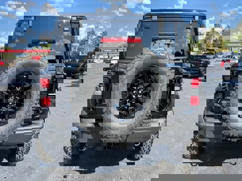 New 2025 Ford Bronco Raptor image 6