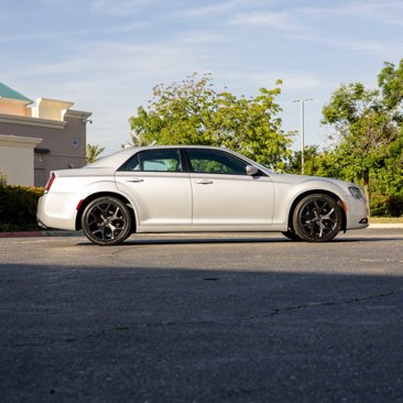 Used 2021 Chrysler 300 S image 8