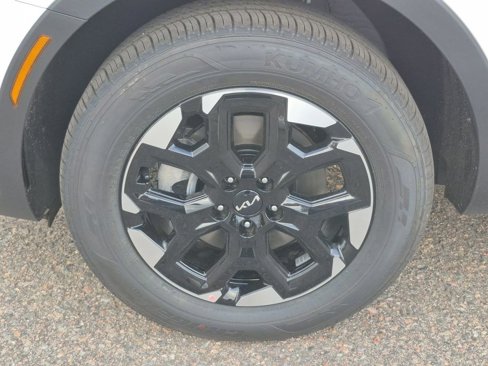 New 2025 Kia Sorento S image 17