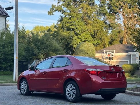 Used 2015 Toyota Corolla L image 3