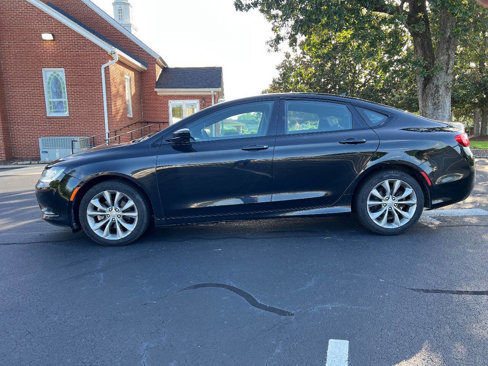 Used 2015 Chrysler 200 S image 7