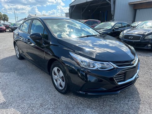 Used 2017 Chevrolet Cruze LS image 1