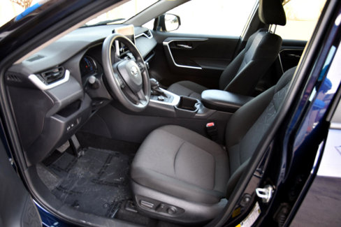 Used 2024 Toyota RAV4 XLE image 21
