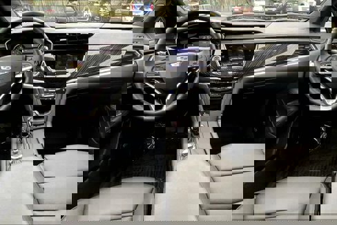 Used 2025 Cadillac XT6 Premium Luxury w/ LPO, Floor Liner Package image 15