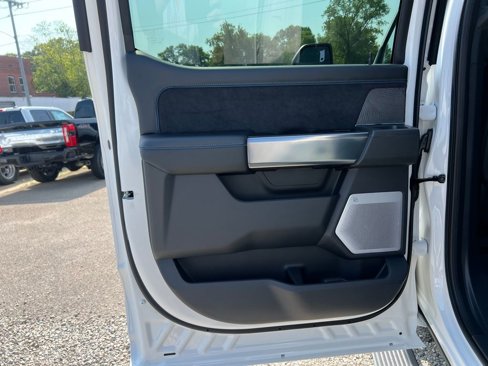 New 2025 Ford F250 Platinum image 16