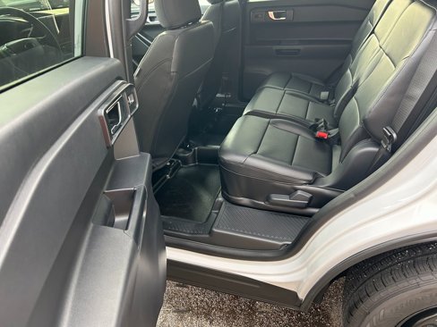 New 2025 Ford Explorer 4WD Police Interceptor image 8