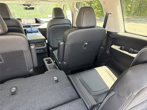New 2026 INFINITI QX80 Luxe image 50