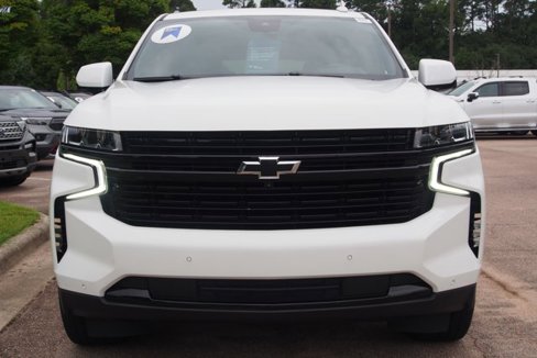 Used 2024 Chevrolet Suburban RST w/ Luxury Package image 2