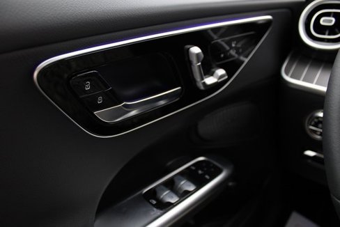 New 2025 Mercedes-Benz C 300 4MATIC Sedan image 24
