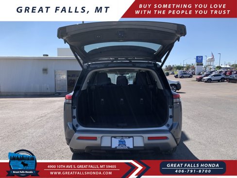 Used 2024 Nissan Pathfinder SV image 10