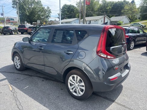 Used 2021 Kia Soul LX image 4