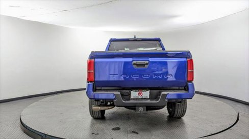 Used 2024 Toyota Tacoma TRD Sport image 7