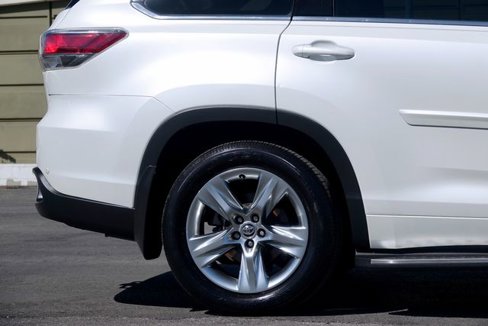 Used 2016 Toyota Highlander Limited image 16