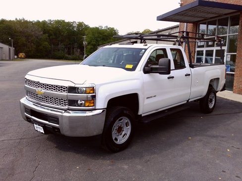 Used 2019 Chevrolet Silverado 2500 W/T image 2