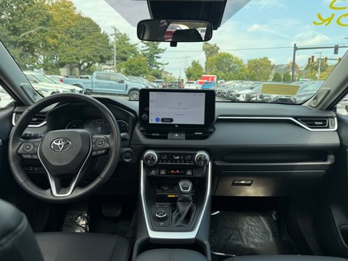Used 2024 Toyota RAV4 XLE Premium image 18