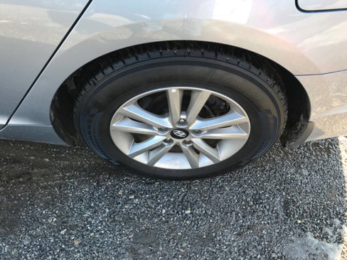 Used 2017 Hyundai Sonata SE image 12