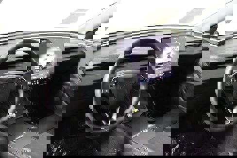 Used 2025 Tesla Model 3 Long Range image 24
