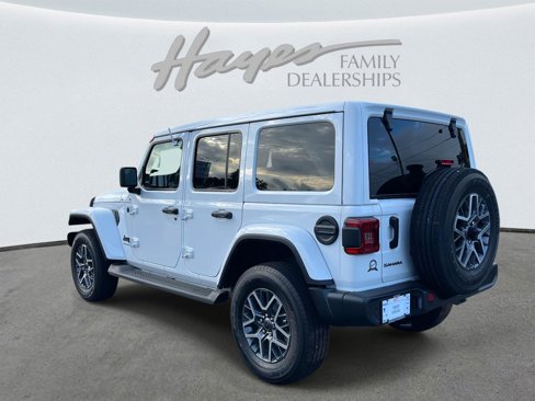 New 2025 Jeep Wrangler Sahara image 7