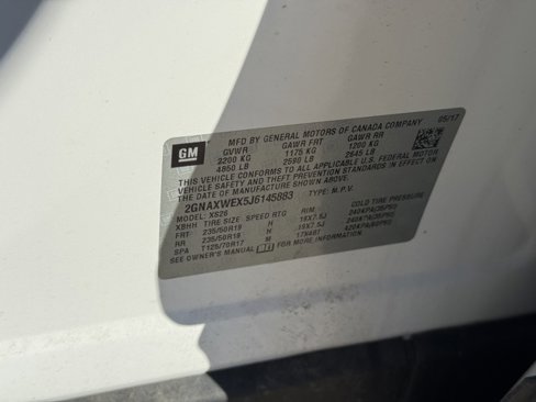 Used 2018 Chevrolet Equinox Premier image 10
