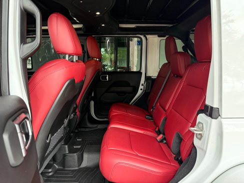 Used 2024 Jeep Wrangler Unlimited Rubicon 392 image 26