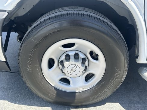 Certified 2023 Chevrolet Express 2500 w/ Driver Convenience Package image 17