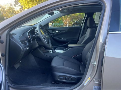 Used 2023 Chevrolet Malibu LT image 18