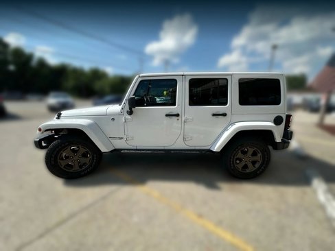 Used 2018 Jeep Wrangler Unlimited Sport image 4