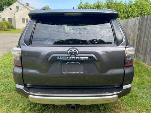 Used 2018 Toyota 4Runner TRD Off-Road Premium image 7