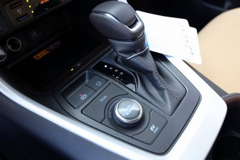 New 2025 Toyota RAV4 Limited image 25