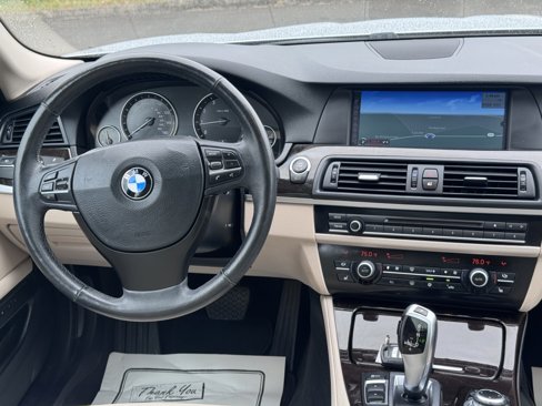 Used 2012 BMW 528i xDrive Sedan image 31