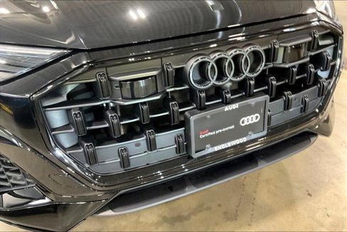 Certified 2025 Audi Q8 Premium image 30