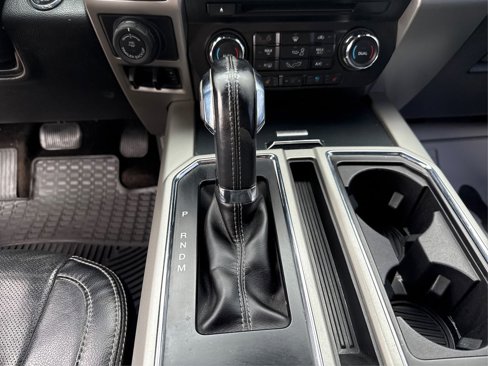 Used 2018 Ford F150 Lariat image 40