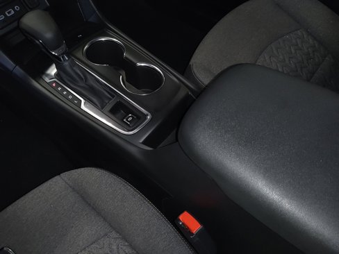 Used 2022 Chevrolet Equinox LT w/ Driver Convenience Package image 26