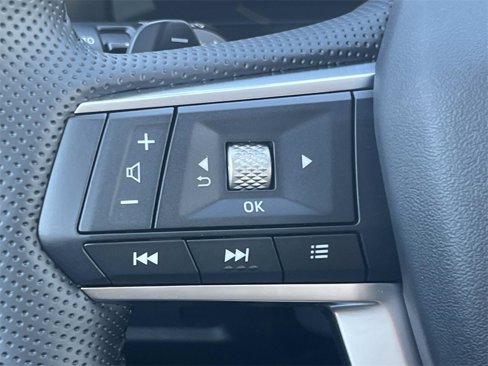 New 2025 Mitsubishi Outlander SE image 28