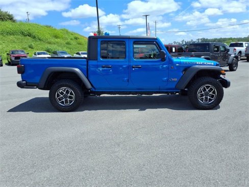 Used 2024 Jeep Gladiator Rubicon w/ Technology Group image 3