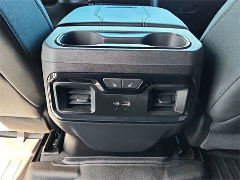 Used 2024 GMC Sierra 2500 AT4 w/ AT4 Premium Plus Package image 32