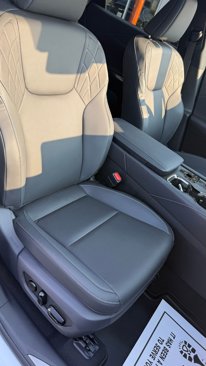 Used 2025 Lexus RX 350 AWD image 16
