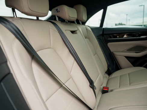 New 2025 Porsche Macan 4S Electric image 31