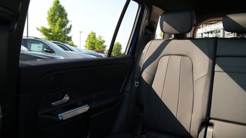 Certified 2025 Mercedes-Benz GLB 250 image 47
