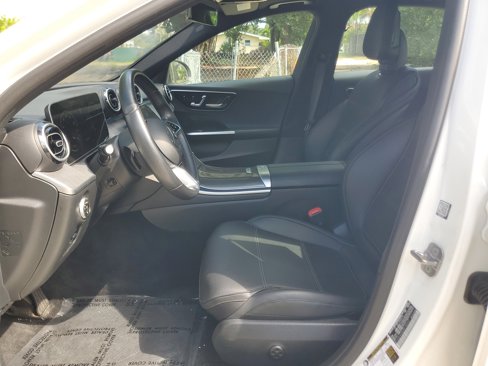 Used 2024 Mercedes-Benz C 300 Sedan image 15