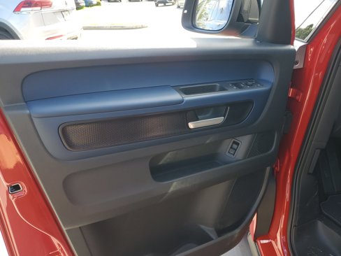 New 2025 Volkswagen ID. Buzz Pro S Plus image 13