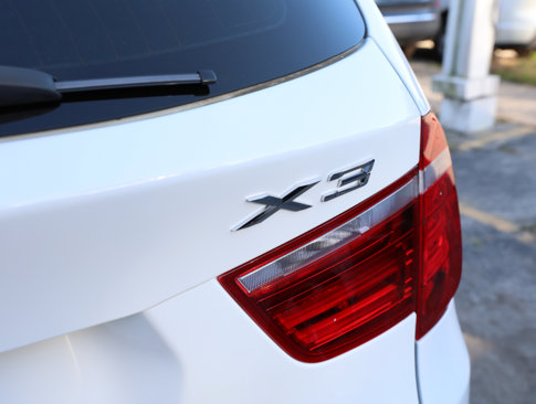 Used 2017 BMW X3 xDrive28i image 8