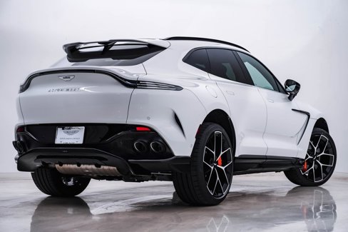 New 2025 Aston Martin DBX 707 image 9