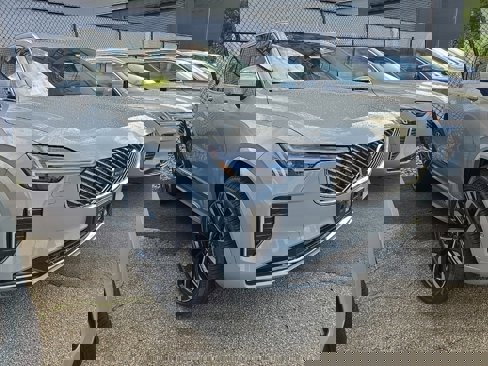 New 2026 Volvo XC90 B6 Plus image 2