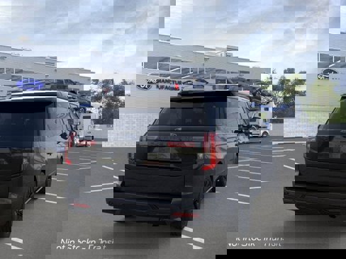 New 2025 Ford Expedition Max Platinum image 8