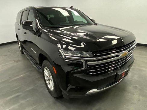 Used 2021 Chevrolet Suburban LT image 8